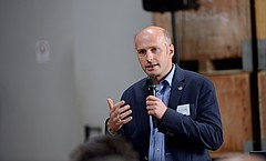 Dr. Friedrich Longin, wissenschaftlicher Leiter des Arbeitsgebiets Weizen bei der Landessaatzuchtanstalt der Universität Hohenheim / Foto: Universität Hohenheim|Oskar Eyb