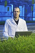 Prof. Dr. Karl Schmid (Foto: Uni Hohenheim/Eyb)