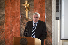 Prof. Dr. Dr. h.c. Hans-Peter Liebig, Rektor der Universität Hohenheim
