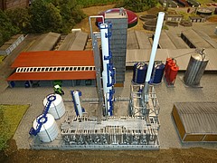Zukunftsvision: Modell einer künftigen Bioraffinerie-Anlage am Unteren Lindenhof, der Versuchsstation der Universität Hohenheim | Bildquelle: Universität Hohenheim / Dominik Wüst