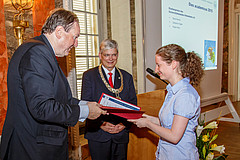 Catharina Vögele erhielt einen Studienpreis des Universitätsbunds Hohenheim e.V. für Ihre Master-Thesis | Bildquelle: Universität Hohenheim / Jan Winkler
