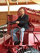 Dr. Herrmann auf historischem Gefährt