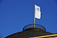 Die EMAS-Fahne ziert nun die Kuppel des Hohenheimer Schlosses. Bild: Universität Hohenheim/Schmid