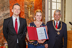 Friederike Mang wurde mit dem Preis für ihr besonderes studentisches Engagement ausgezeichnet | Bildquelle: Universität Hohenheim / Jan Winkler