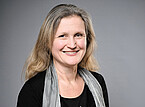Prof. Dr. Julia Fritz-Steuber tritt ihre dritte Amtszeit als Prorektorin für Forschung, wissenschaftlichen Nachwuchs und Transfer der Universität Hohenheim an. | Bildquelle: Universität Hohenheim / Florian Gerlach