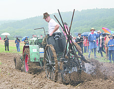 Fünfstabroder mit Kramer Allesschaffer, Foto Elke Wörner