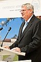 Rektor Prof. Dr. Hans-Peter Liebig begrüßt...