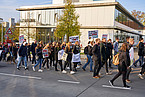 Trauermarsch für die Bildung über den Campus der Universität Hohenheim. | Universität Hohenheim / Winkler